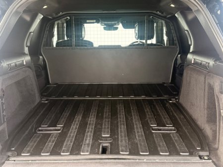 2023 Land Rover Discovery - photo 17