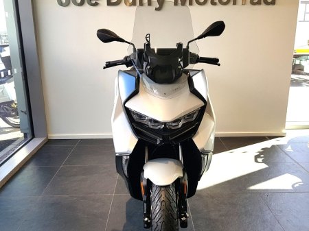 2026 BMW C 400 GT - photo 3