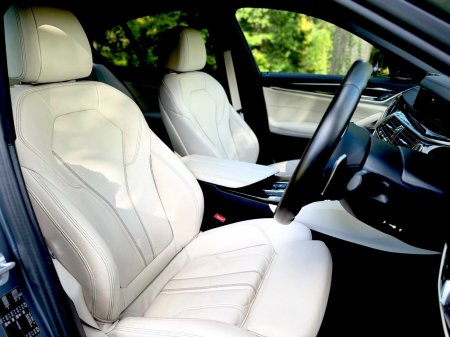 2017 BMW 5-Series - photo 19