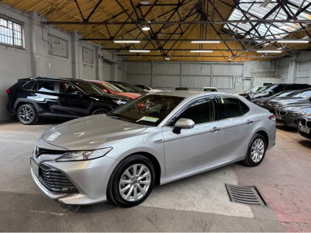 2020 Toyota Camry - photo 17