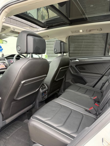 2020 Volkswagen Tiguan - photo 18
