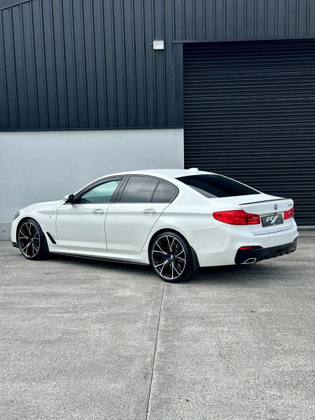 2017 BMW 5-Series - photo 13