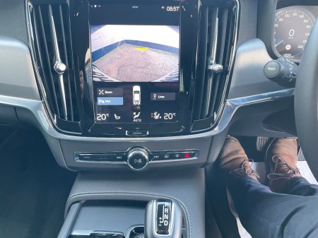 2020 Volvo S90 - photo 7