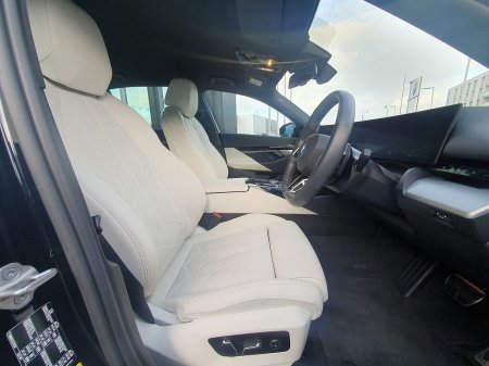 2024 BMW 5-Series - photo 12