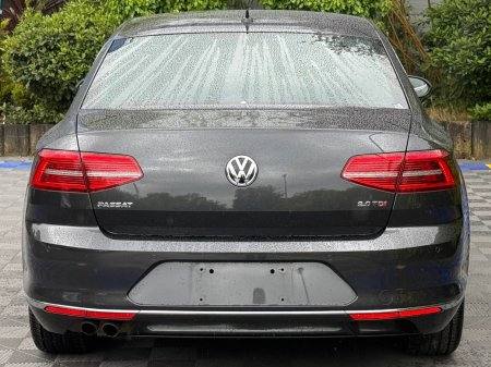 2019 Volkswagen Passat - photo 17