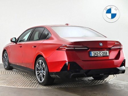 2024 BMW 5-Series - photo 2