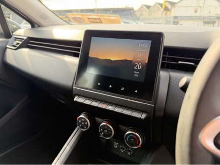 2023 Renault Clio - photo 26