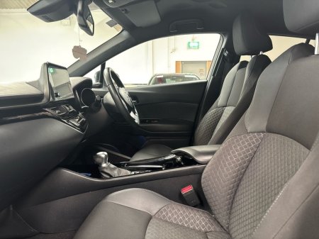 2022 Toyota C-HR - photo 6