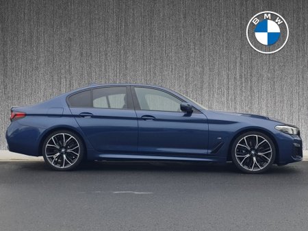 2022 BMW 5-Series - photo 3