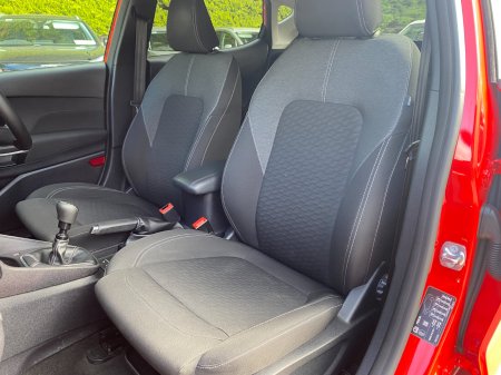 2023 Ford Fiesta - photo 5