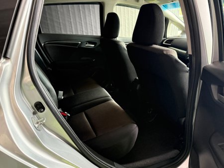 2015 Honda Fit - photo 8