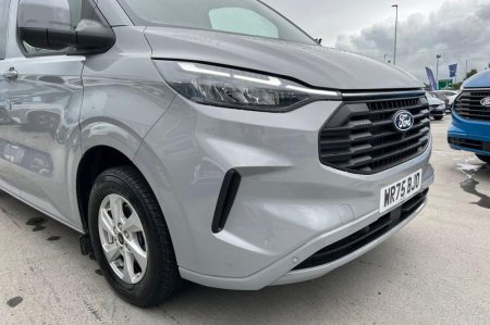 2025 Ford Transit Custom - photo 21