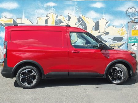2025 Ford Transit Courier