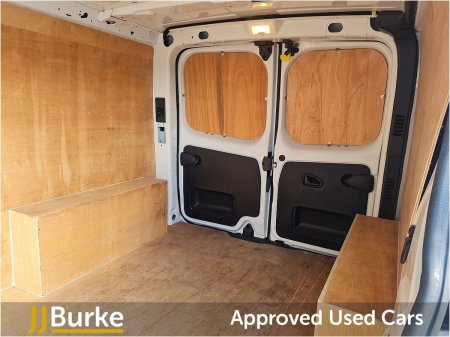 2025 Renault Trafic - photo 10