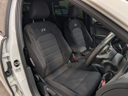 2020 Volkswagen Golf - photo 14