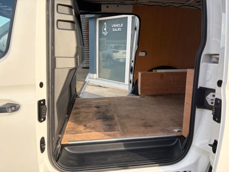 2023 Volkswagen Caddy - photo 12