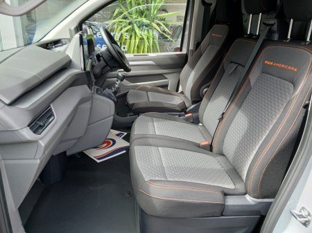 2026 Volkswagen Transporter - photo 17