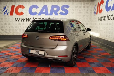2019 Volkswagen Golf - photo 4