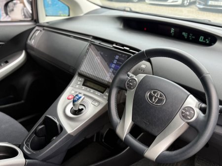 2015 Toyota Prius - photo 6