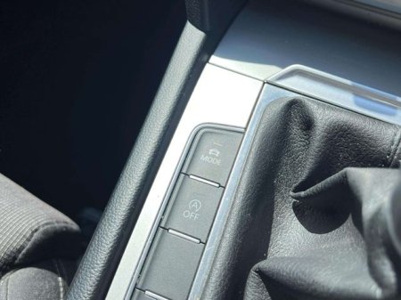 2017 Volkswagen Passat - photo 17