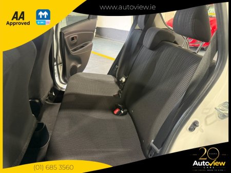 2020 Toyota Vitz - photo 16