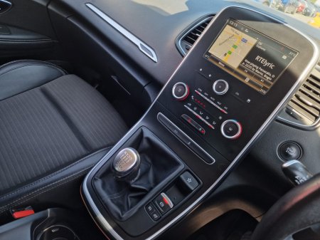 2017 Renault Grand Scenic - photo 18