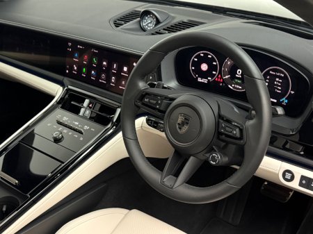 2025 Porsche Panamera - photo 9