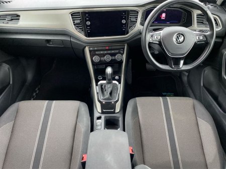 2021 Volkswagen T-Roc - photo 3
