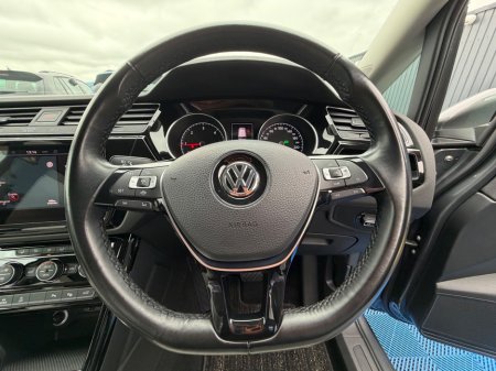 2020 Volkswagen Touran - photo 23