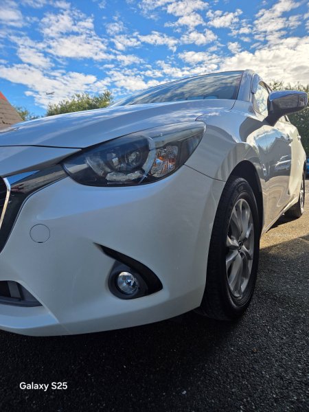 2015 Mazda Demio - photo 4
