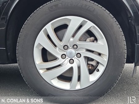 2025 Land Rover Discovery Sport - photo 9