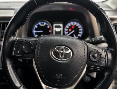 2018 Toyota RAV4 - photo 17