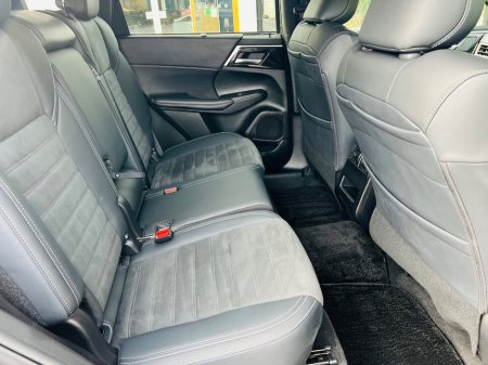 2024 Mitsubishi Outlander - photo 14