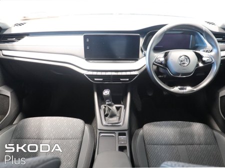 2021 Skoda Octavia - photo 2