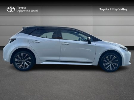 2023 Toyota Corolla - photo 3