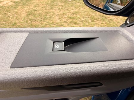 2021 Volkswagen Transporter - photo 23