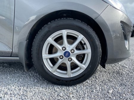 2018 Ford Fiesta - photo 20