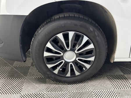2023 Opel Combo - photo 6