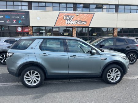 2017 Land Rover Discovery Sport AUTO//TINY KLMS//1 OWNER IRISH 7 SEATER WITH FULL HISTORY///NCT AND TAX TILL 2027///LOW TAX 280E//LO