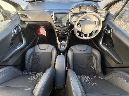 2015 Peugeot 208 - photo 4