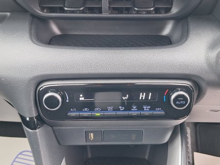 2023 Toyota Yaris - photo 21