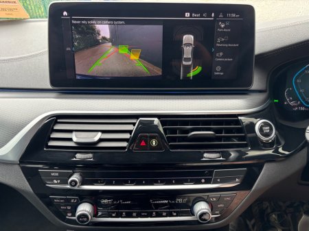2022 BMW 5-Series - photo 12