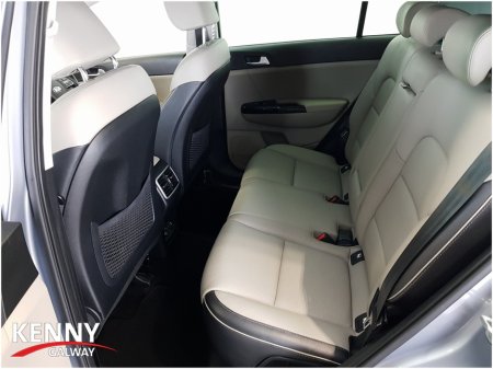 2021 Kia Sportage - photo 13