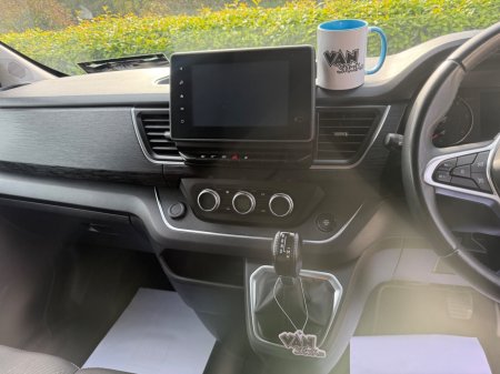 2022 Renault Trafic - photo 13