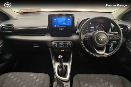 2024 Toyota Yaris - photo 8