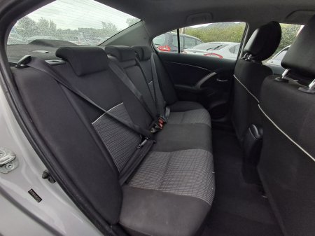 2014 Toyota Avensis - photo 15