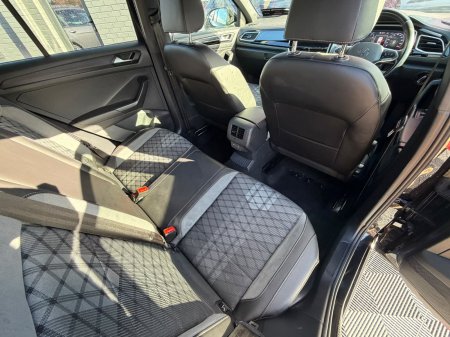 2024 Volkswagen T-Roc - photo 23