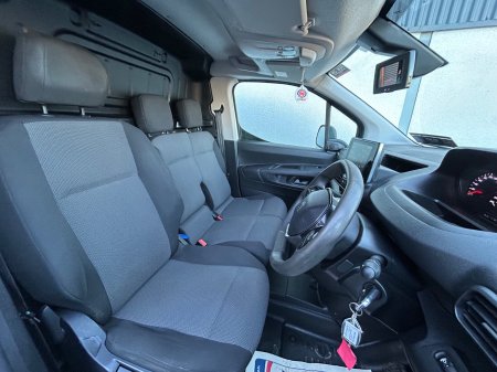 2020 Peugeot Partner - photo 10