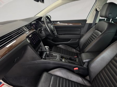 2018 Volkswagen Passat - photo 17