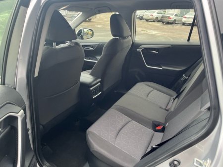 2025 Toyota RAV4 - photo 7